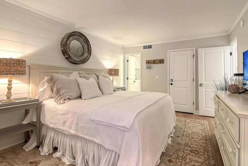 Luxury Seabrook Beachfront W/Spectacular Sunsets מראה חיצוני תמונה